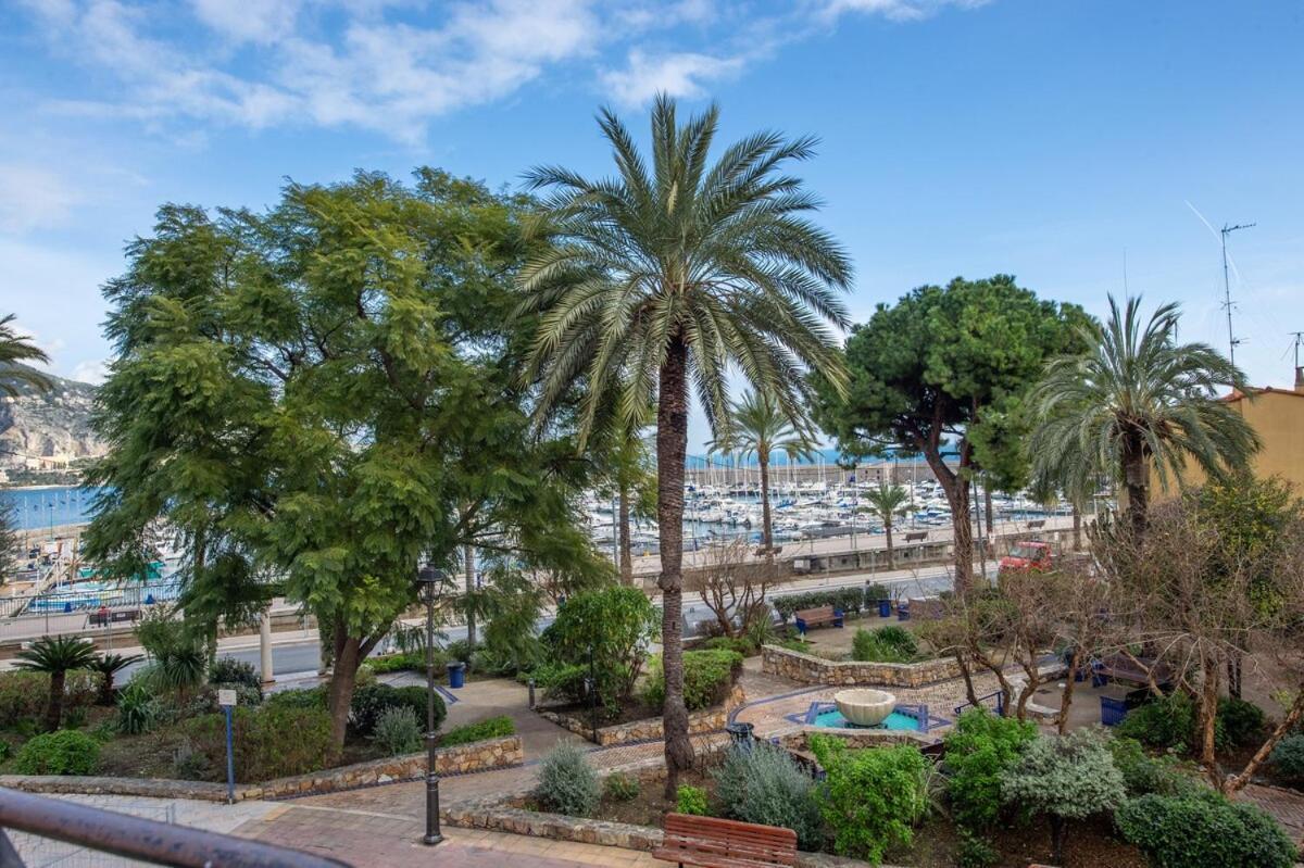 Petit Port Menton